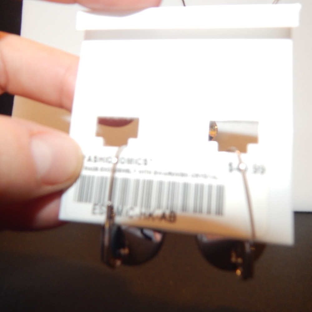 Fifth Avenue "Fashionomics" Necklace & Earring Set - Picture 4 of 7